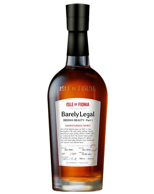 Nyborg Destilleri lancerer ny whisky-trilogi : Barely Legal