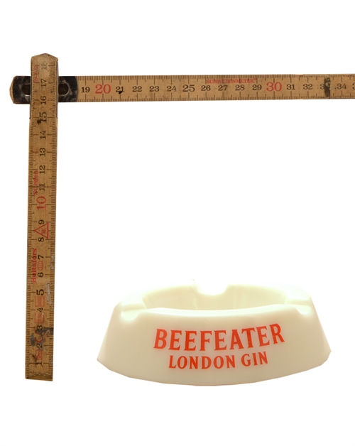 Askebæger med Beefeater whiskylogo 5