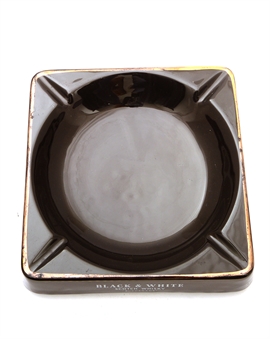 Askebæger med Black & White whiskylogo 1