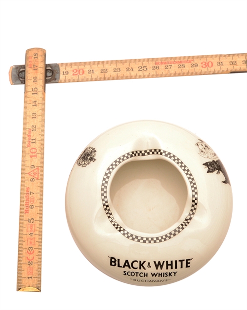 Askebæger med Black & White whiskylogo 2