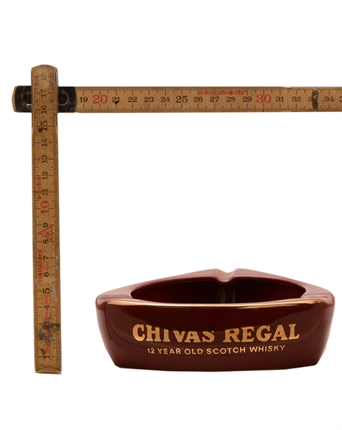 Askebæger med Chivas Regal whiskylogo 4