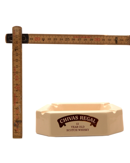 Askebæger med Chivas Regal whiskylogo 5