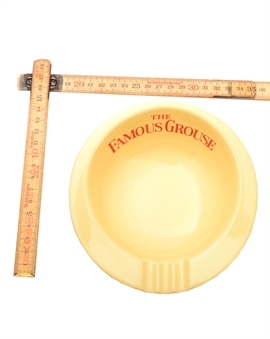 Askebæger med The Famous Grouse whiskylogo 2