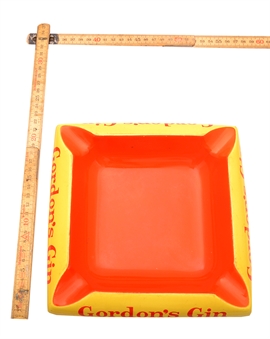 Askebæger med Gordons whiskylogo 4