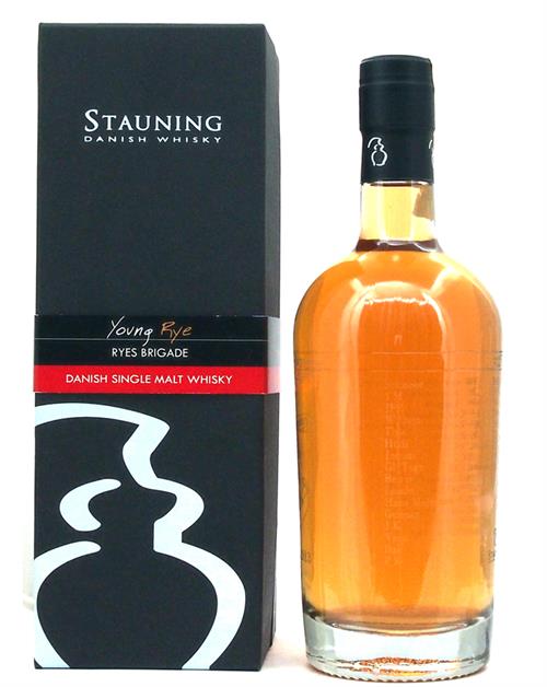 Stauning Young Rye Ryes Brigade Dansk Rug Whisky inkl 2 glas 48%