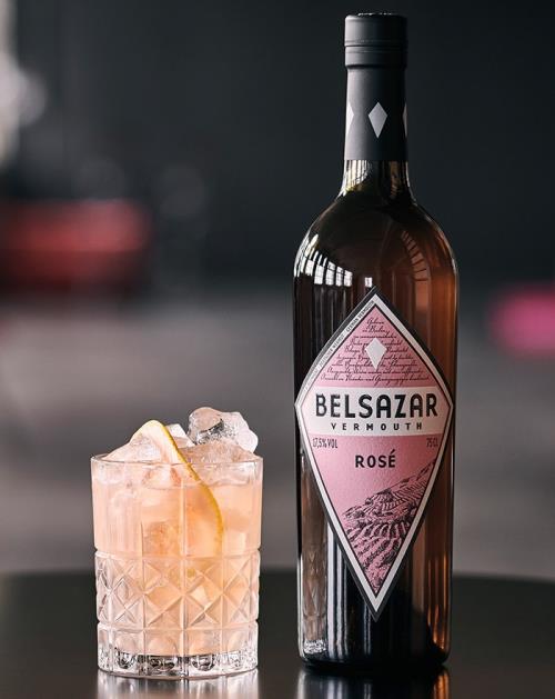 Nyd Påsken med BELSAZAR ROSÉ & TONIC