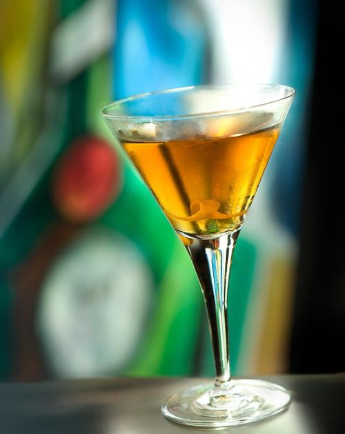 Bobby Burns Cocktail med Black Bottle Whisky