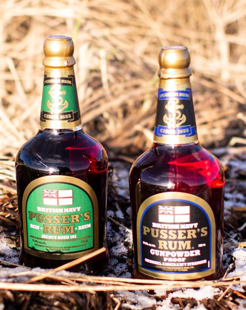 To potente kraftkarle fra British Navy Pusser’s og en zombie der møder en bacon appelsin karamelliseret Loligo Vulgaris