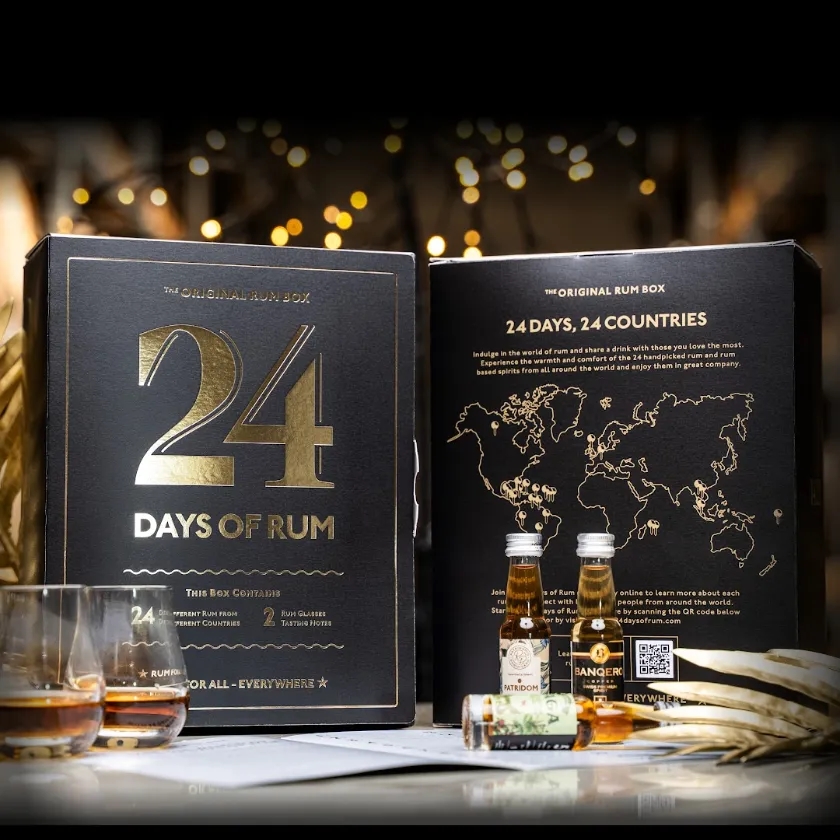 24 Days of Rum Black Edition med to glas og miniatureflasker
